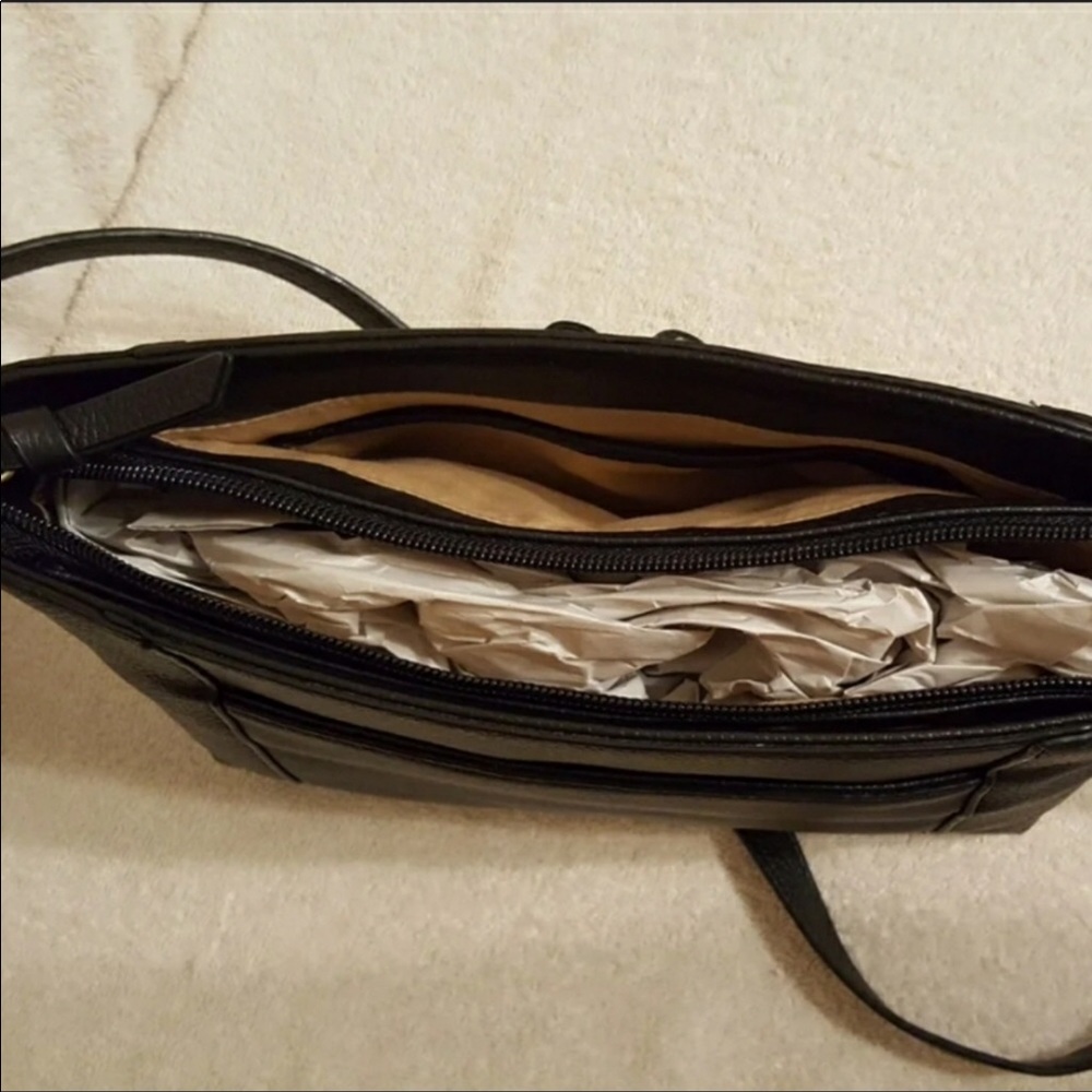 Giani Bernini Leather Bag - Picture 4 of 11